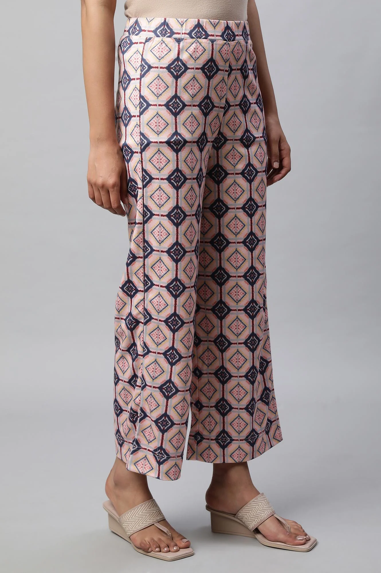 Pink Geometric Printed Straight Fit Palazzo With Elasticated Waist - Image 5