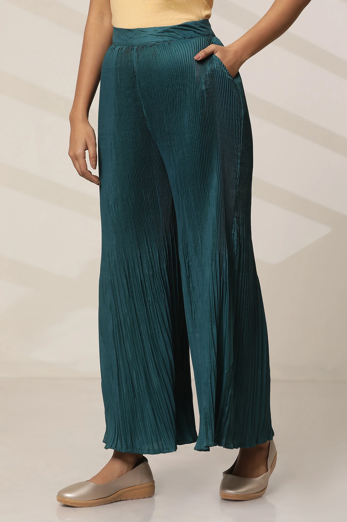 Solid Flared Woven Sharara With Pleats - Image 24